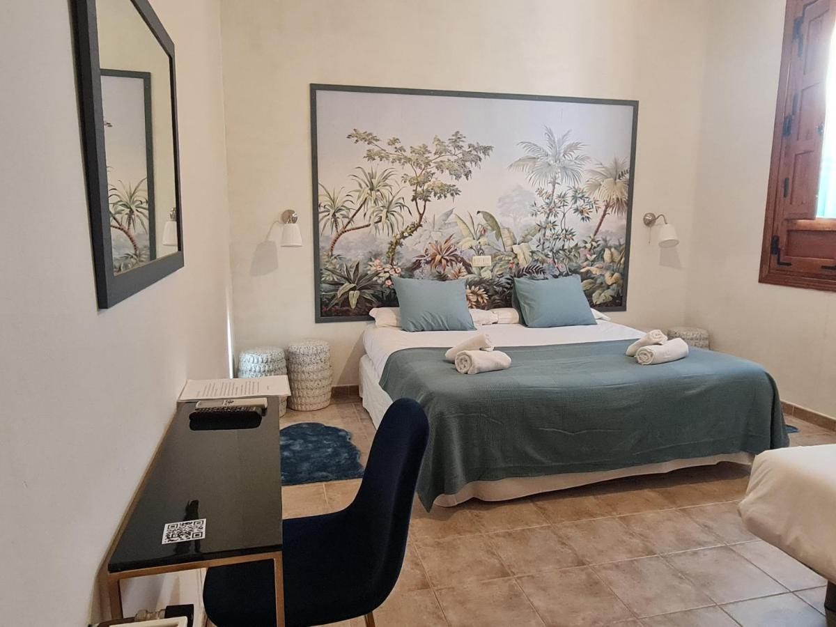 Hostal La Colonial Madrigal de la Vera Eksteriør bilde