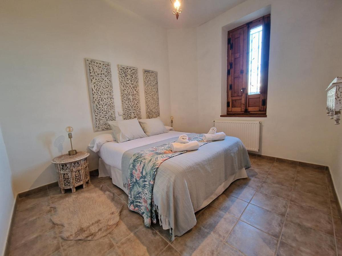 Hostal La Colonial Madrigal de la Vera Eksteriør bilde