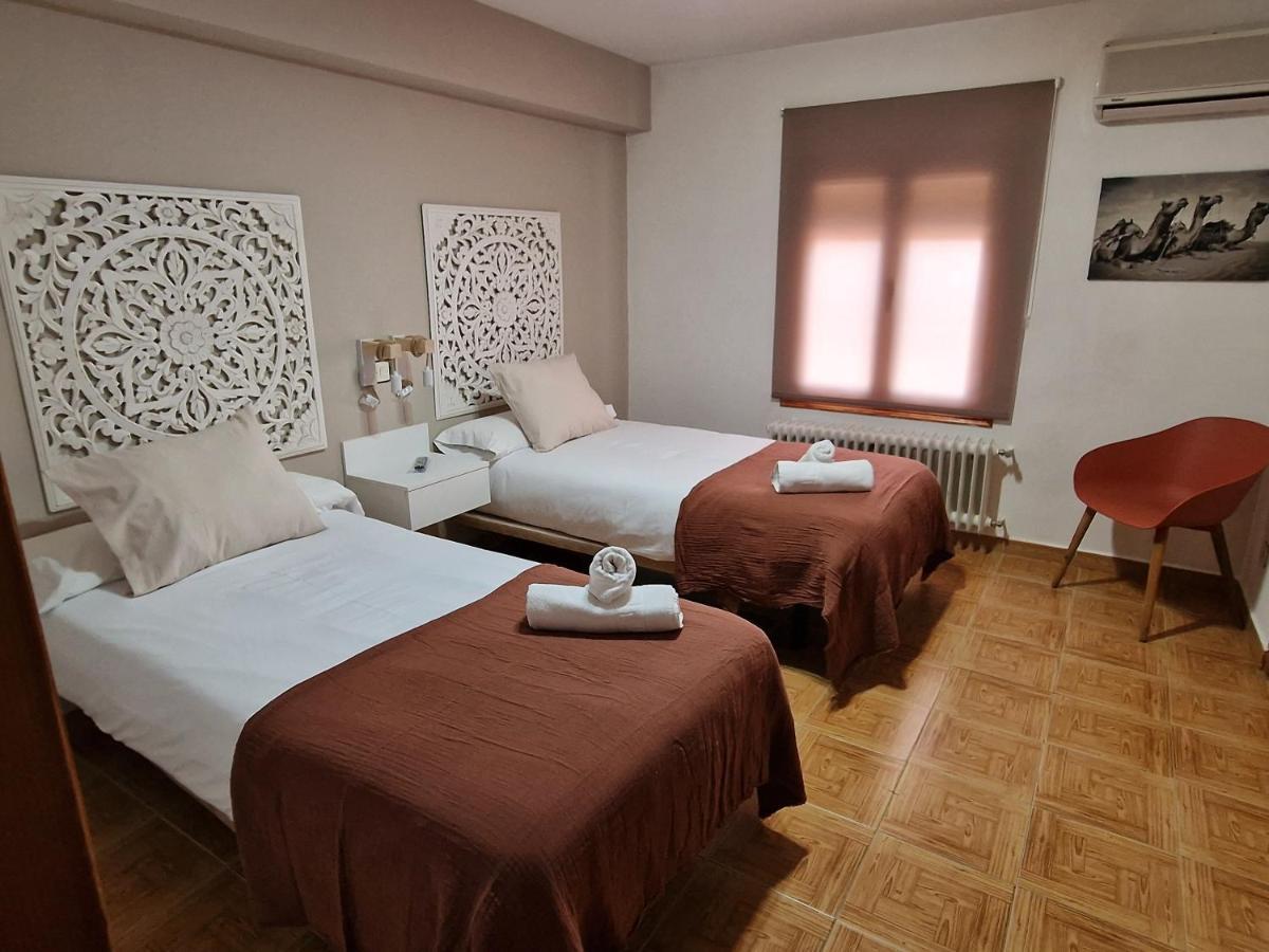 Hostal La Colonial Madrigal de la Vera Eksteriør bilde