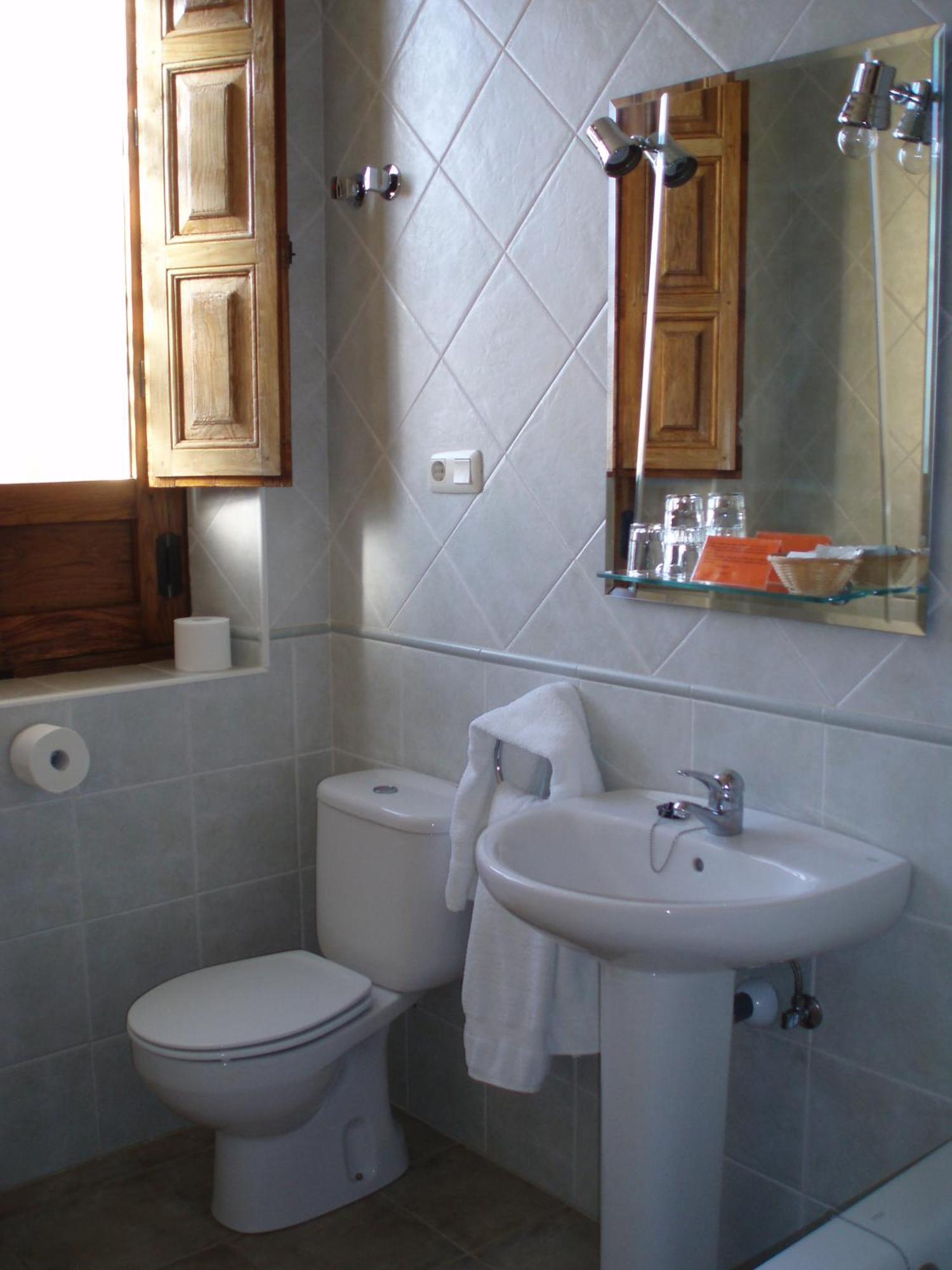 Hostal La Colonial Madrigal de la Vera Eksteriør bilde
