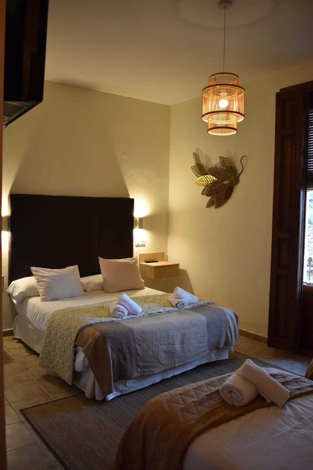 Hostal La Colonial Madrigal de la Vera Eksteriør bilde